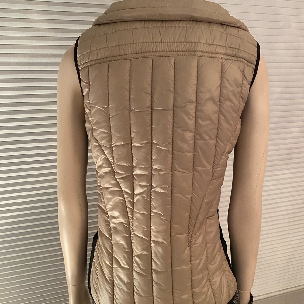 Workshop Republic Nylon Vest - Picture 4 of 11